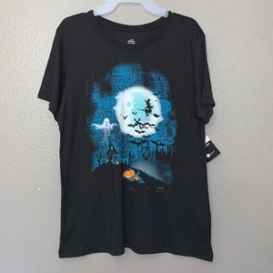 Woman’s Halloween midnight Hunting T-Shirt. Black. Size Medium.